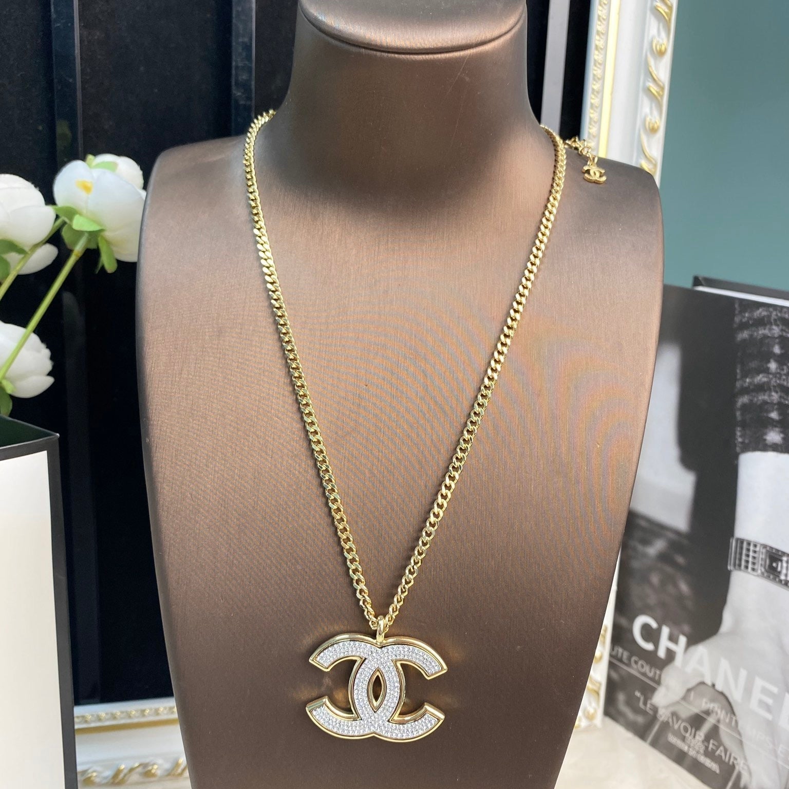 Chanel Diamond Gold Necklace