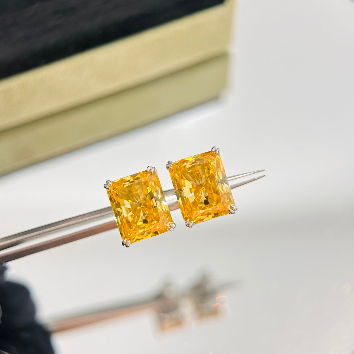 18K Tiffany Yellow Crystal Earrings